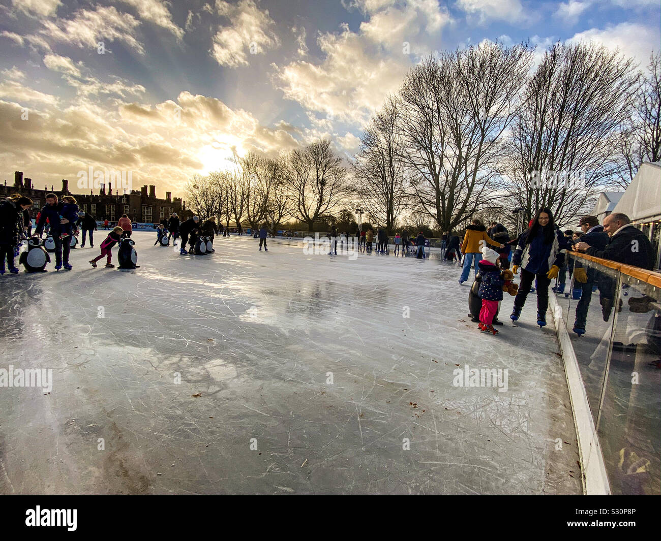 La patinoire à Hampton Court Palace - Image de stock capturée avec un smartphone
