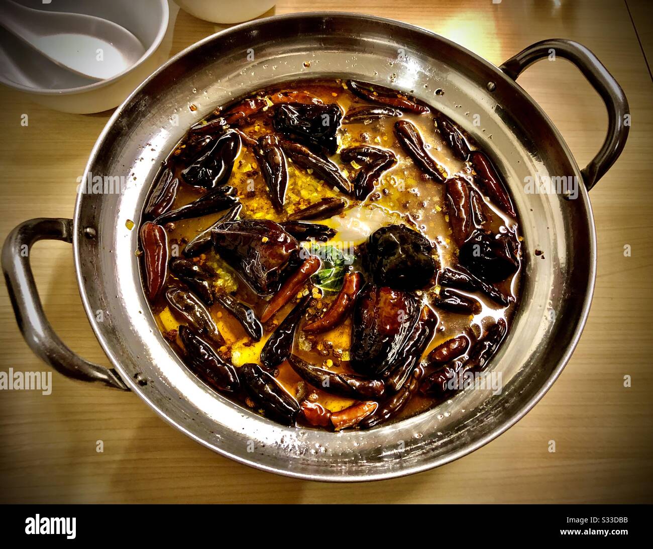 Pot chaud de poisson, style sichuan, pot chaud chinois épicé Banque D'Images