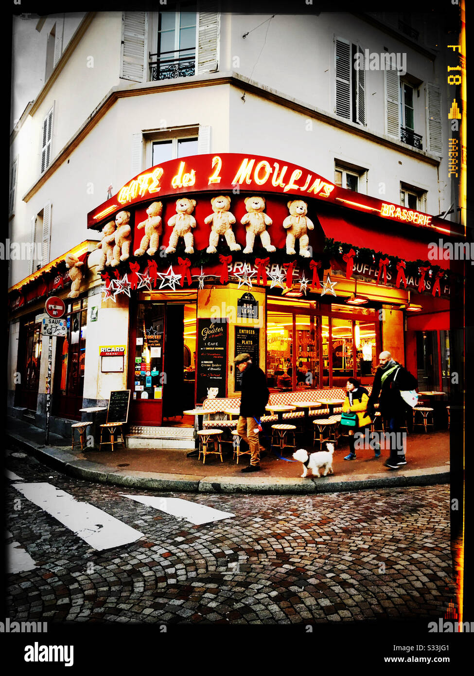 Café Des 2 Moulins - Montmartre - Paris Banque D'Images