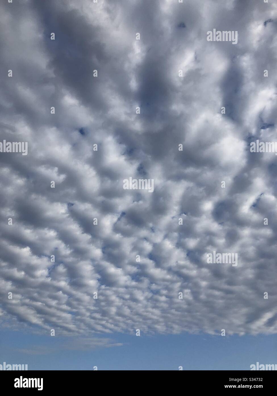 Ciel Couvert Par Le Nuage Photo Stock Alamy