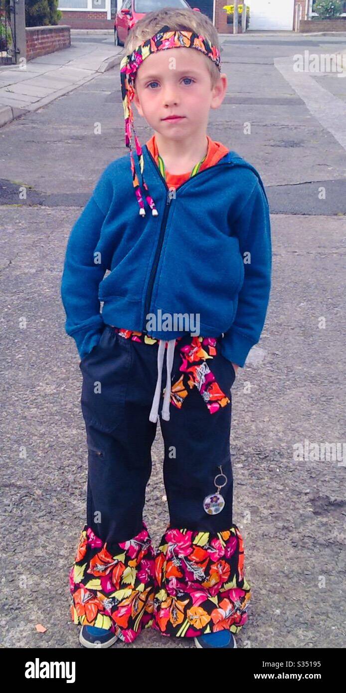 Garçon dans les années 1960 de la mode déguisette fantaisie Banque D'Images