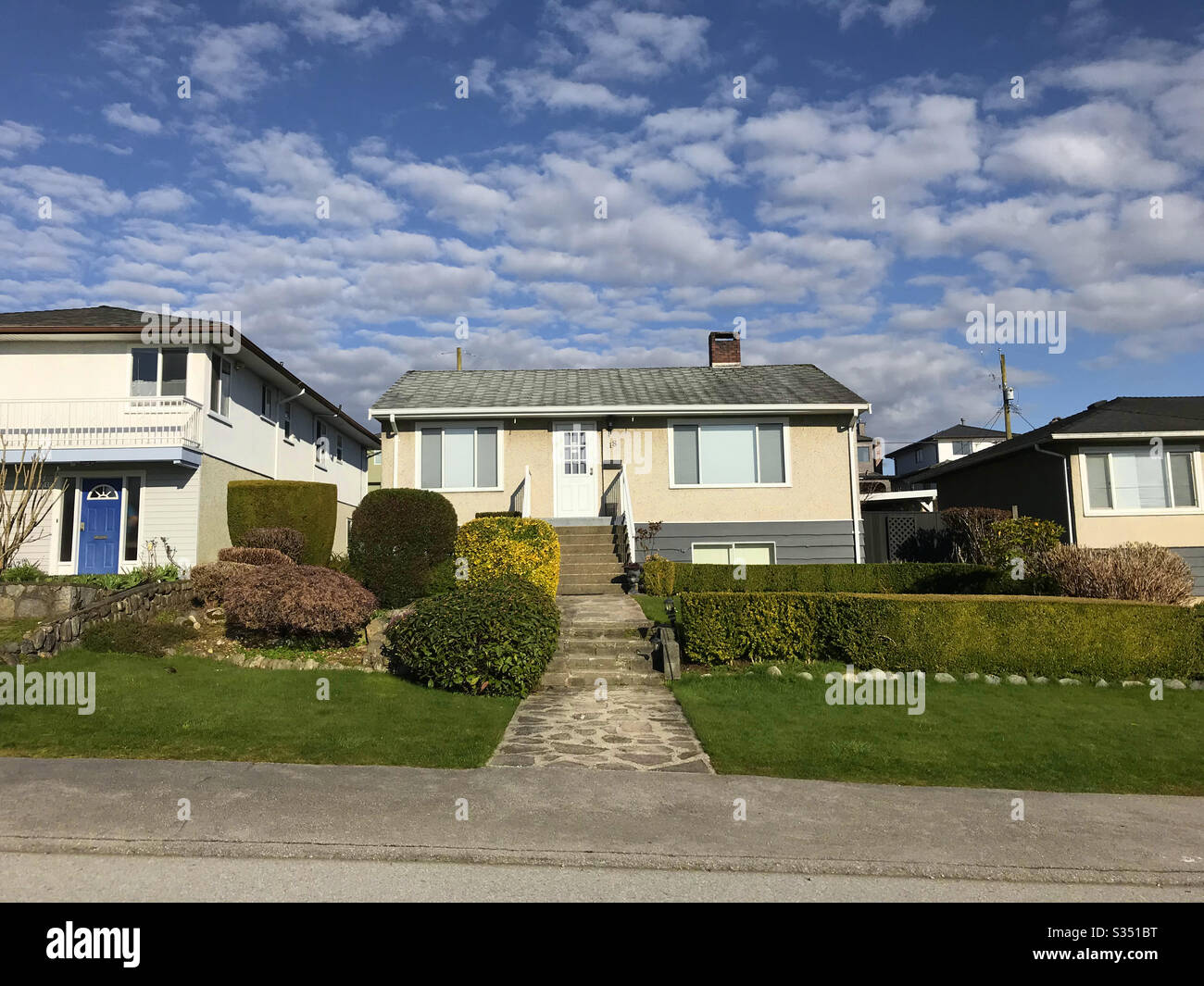 Maison indépendante dans le Burnaby, en Colombie-Britannique, qui fait partie du métro Vancouver. Maisons unifamiliales dans le Grand Vancouver. Banque D'Images