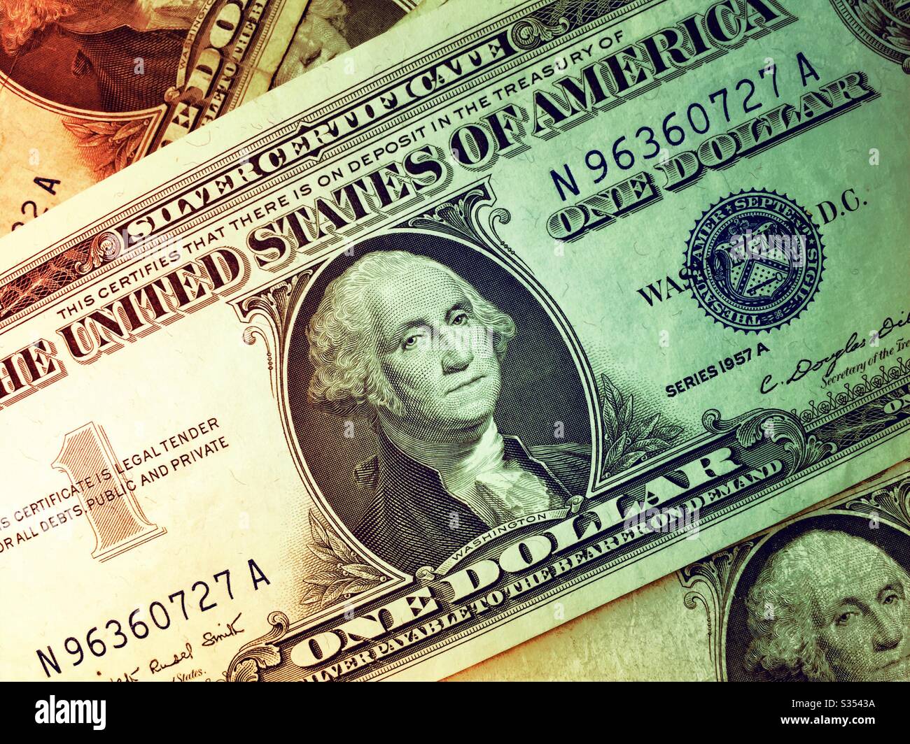 Gros plan sur un certificat argent d'un dollar, États-Unis - Image de stock capturée avec un smartphone