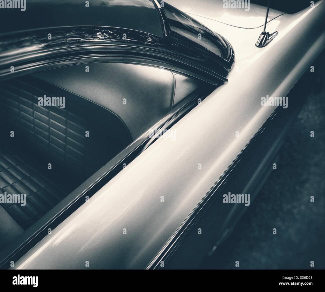 Vintage Ford Crown Victoria en noir et blanc Banque D'Images