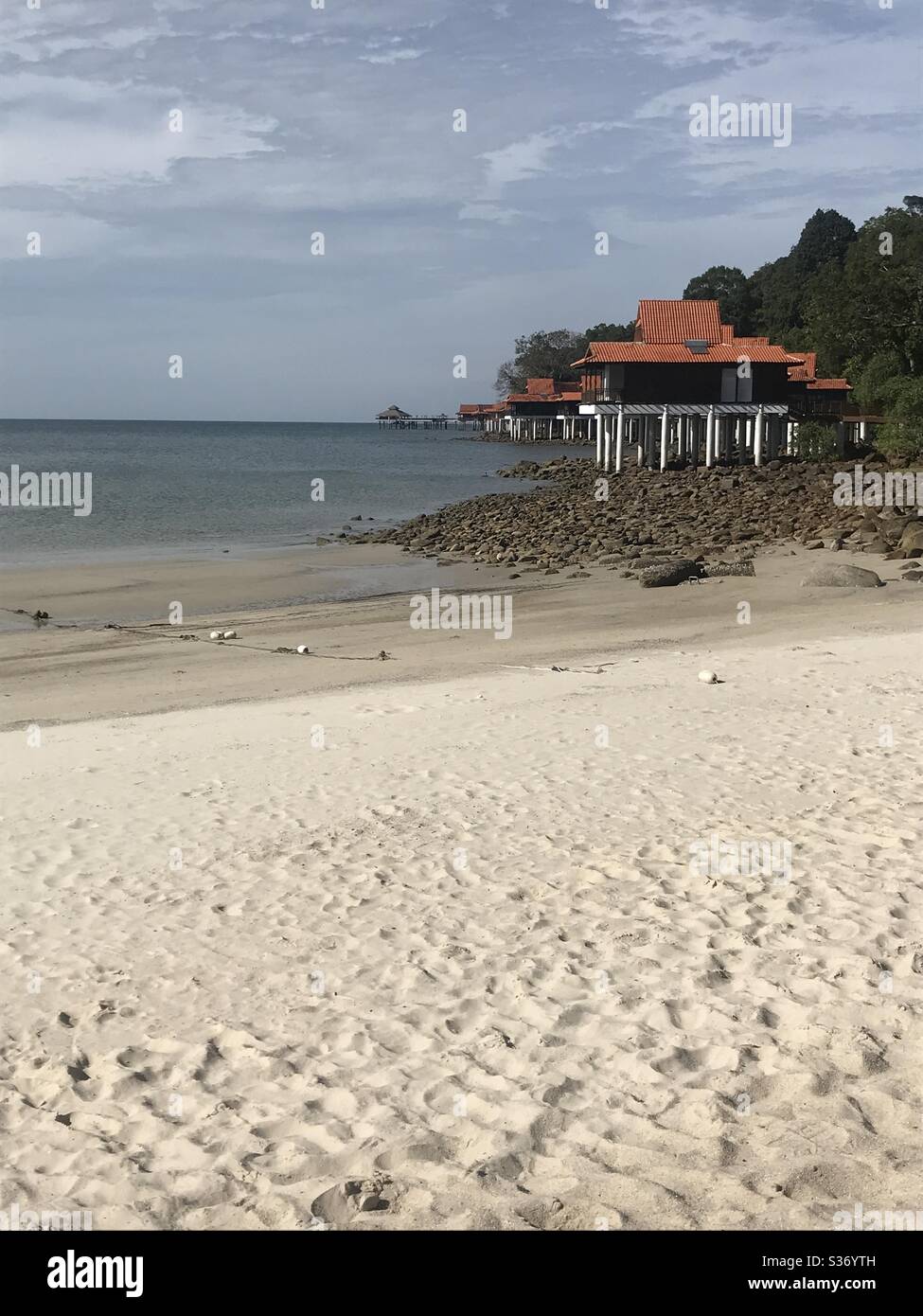 Vue sur la plage de sable, Langkawi, Malaisie Banque D'Images