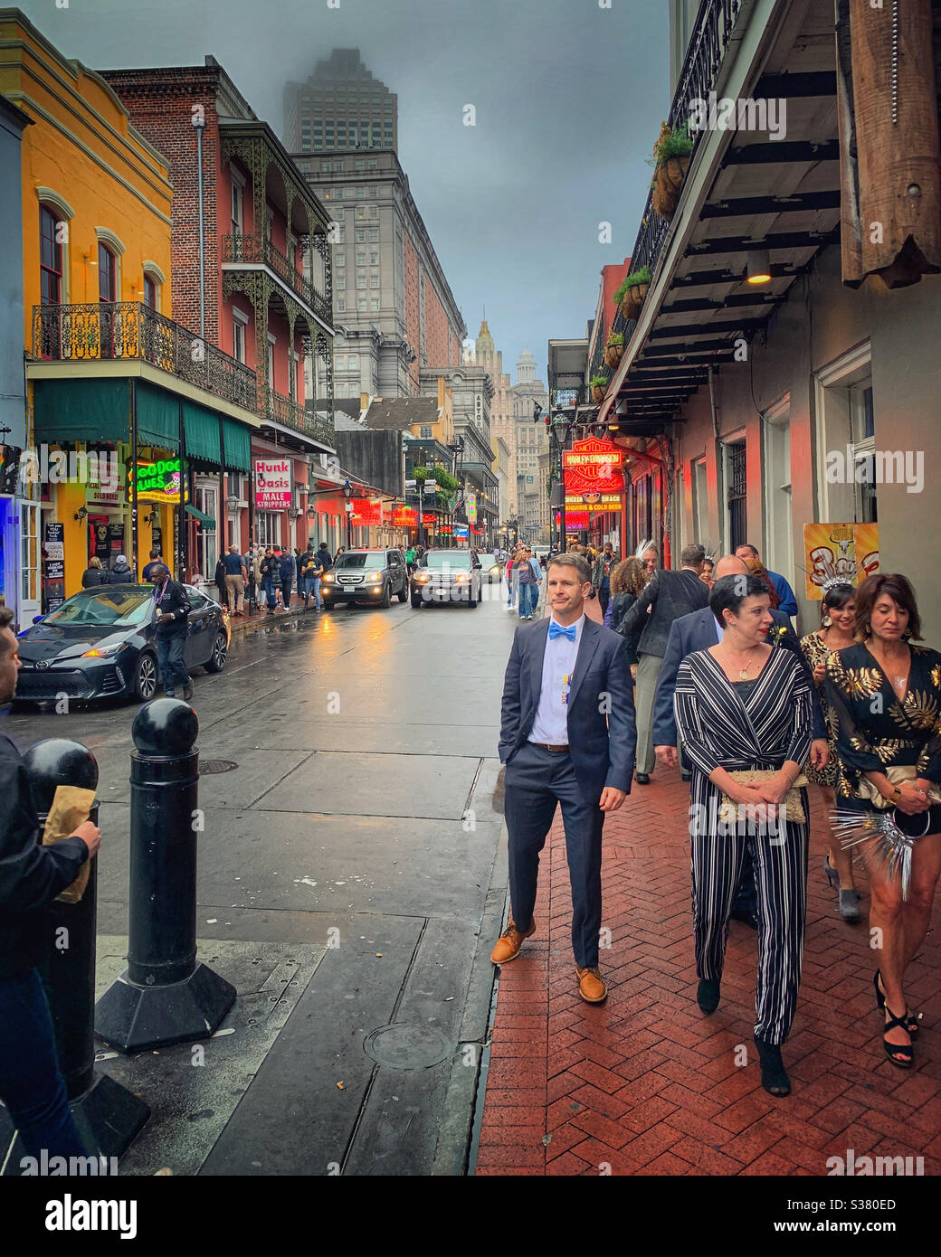 Habillée et où aller sur Bourbon Street à la Nouvelle-Orléans Banque D'Images