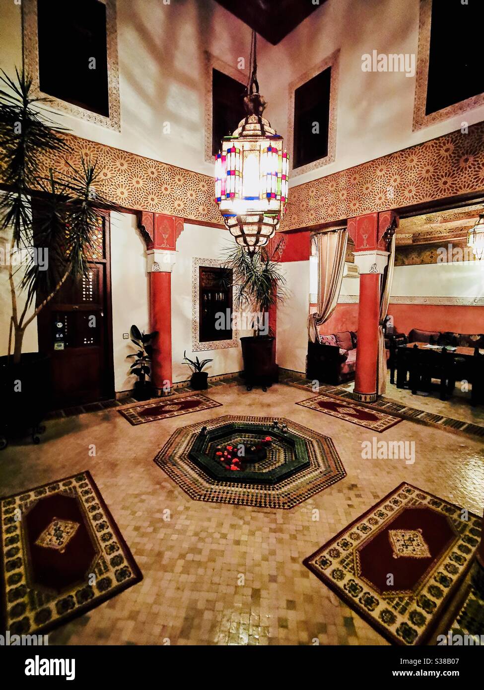 Un riad traditionnel à Marrakech, au Maroc. Banque D'Images