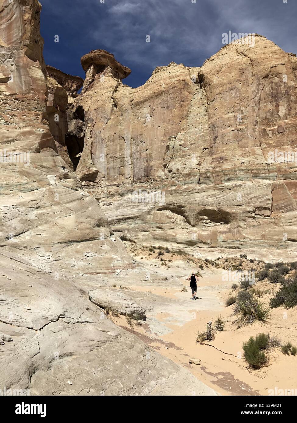 Randonnée dans le désert près de page, Arizona - Image de stock capturée avec un smartphone