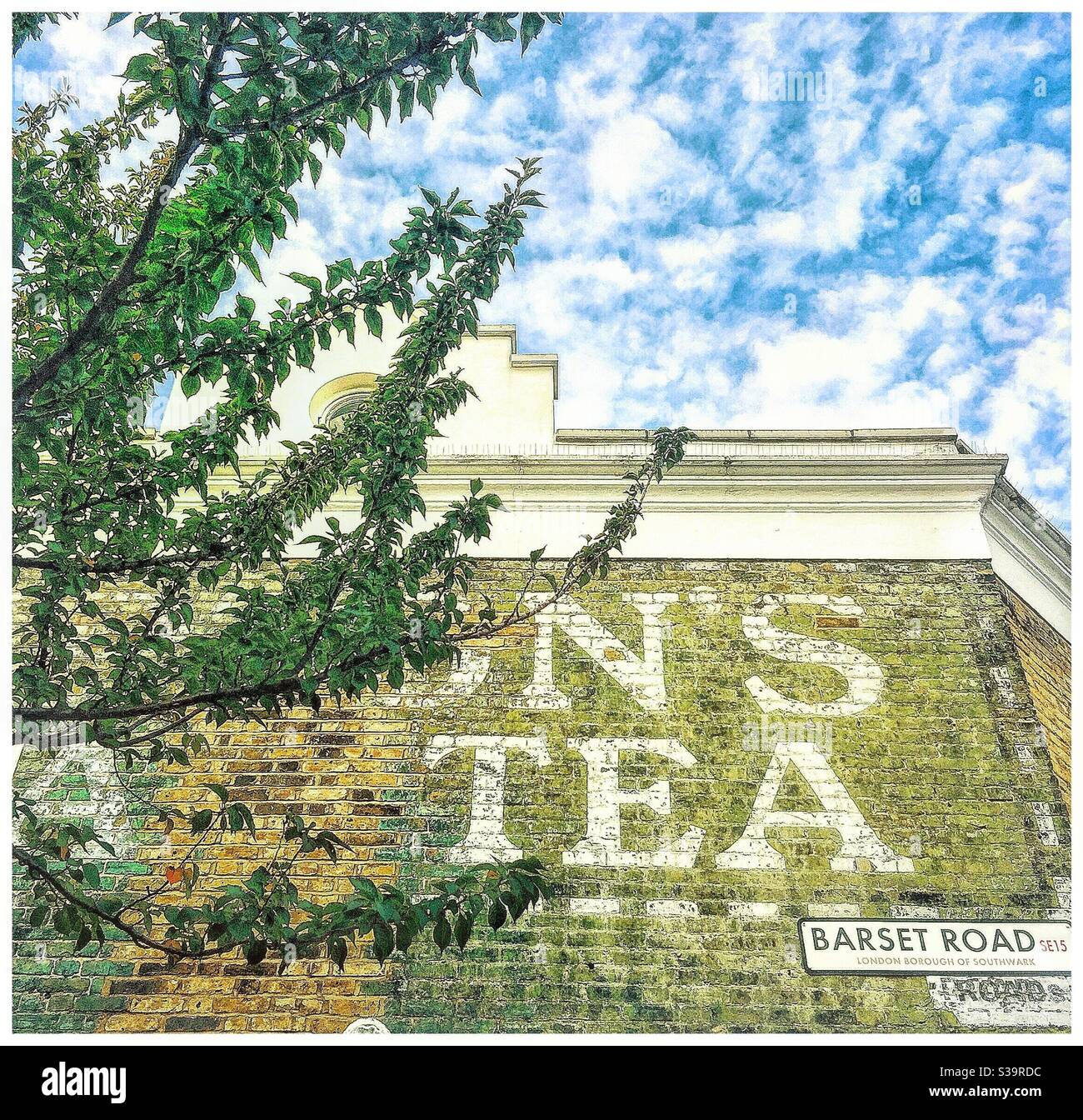 Faded Tea à Nunhead, dans le sud de Londres. - Image de stock capturée avec un smartphone