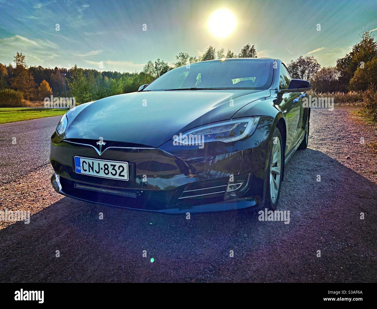Tesla Model S - Image de stock capturée avec un smartphone