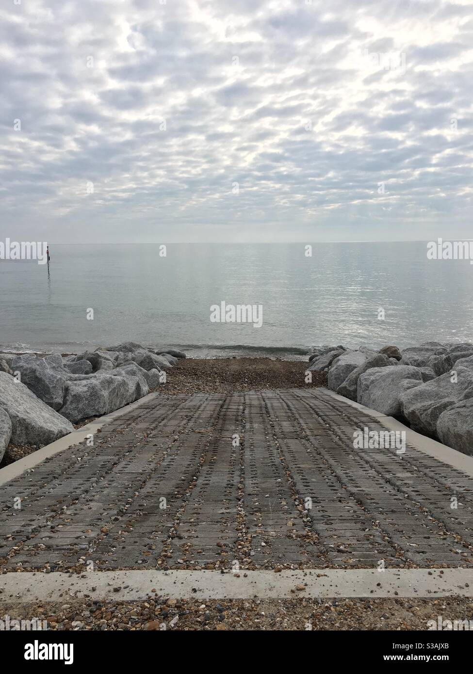 Rampe d'accès pour bateaux dans la mer Banque D'Images