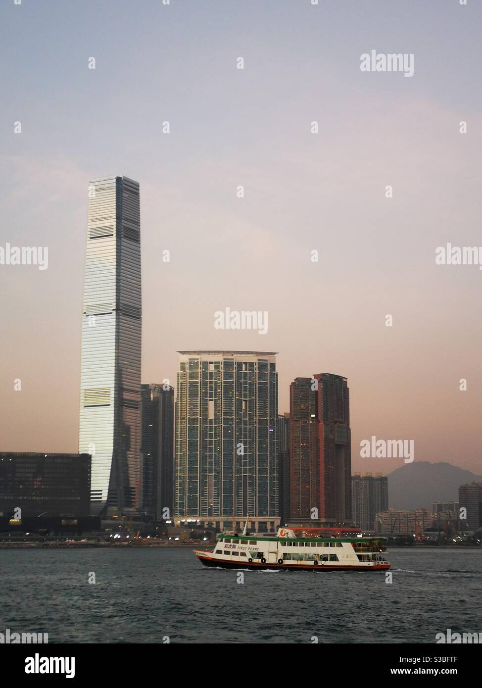 Vue sur le Kowloon occidental à Hong kong. Banque D'Images