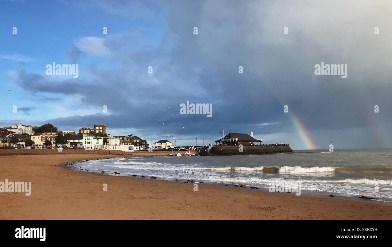 Douches météo du Royaume-Uni le long de la côte du Kent Banque D'Images