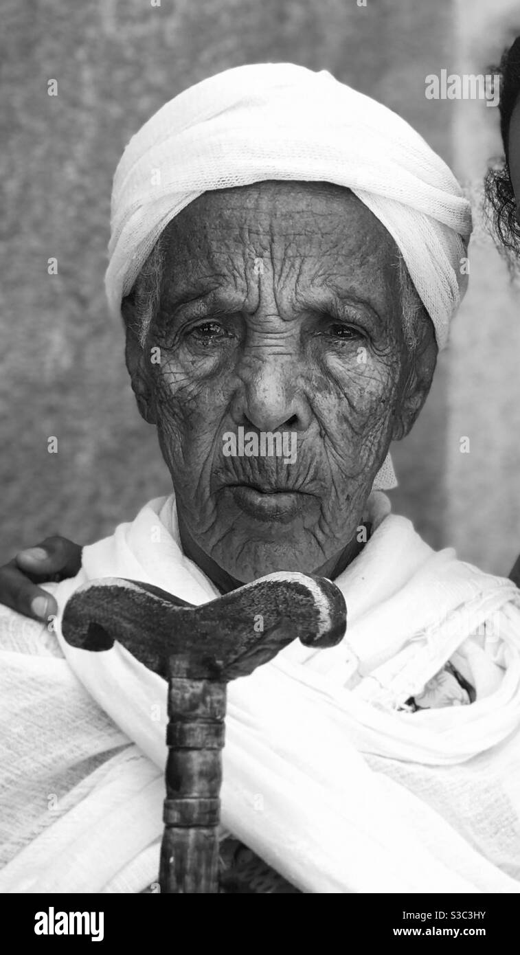 La vieille belle femme éthiopienne Banque D'Images
