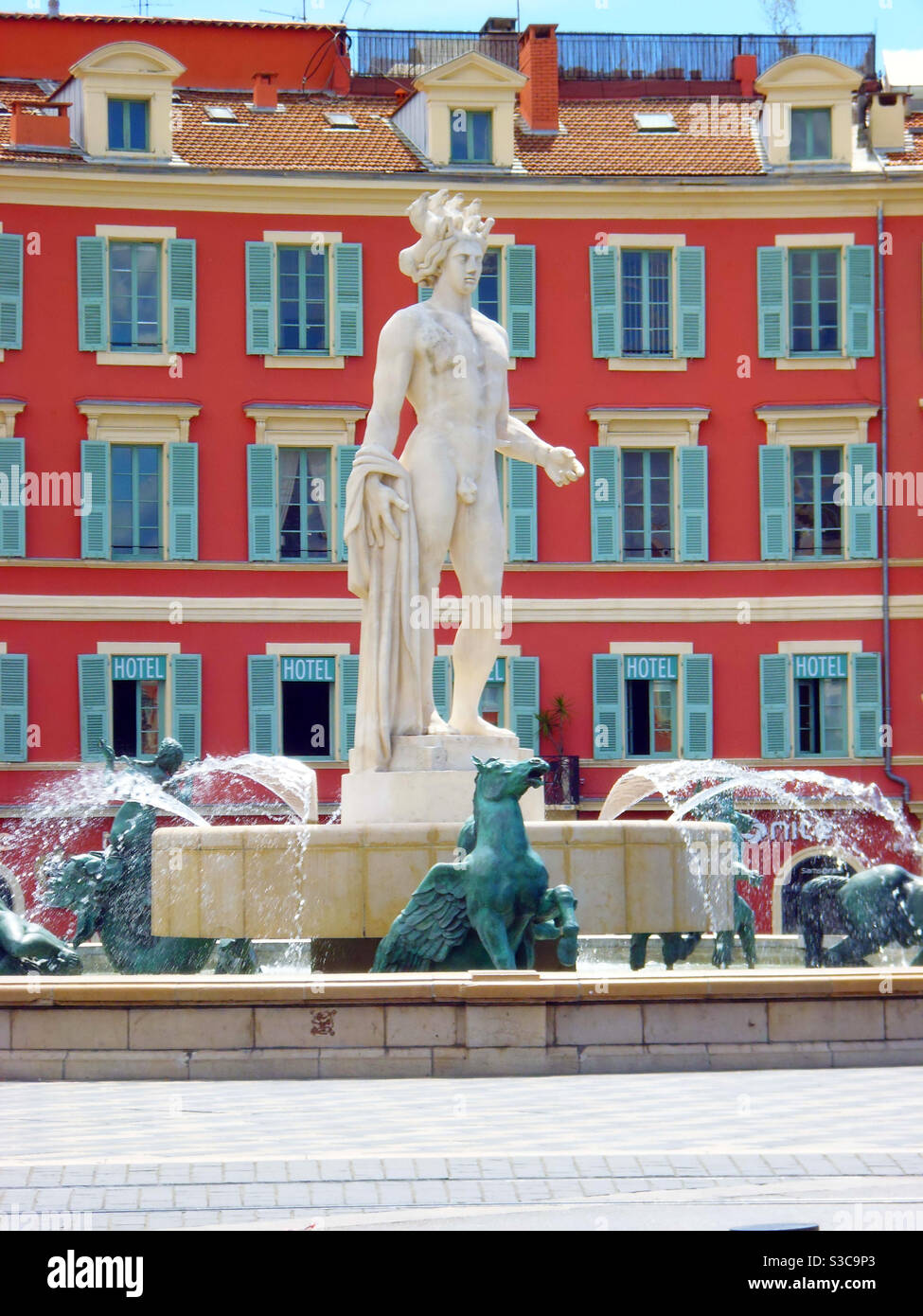 Place Massena Nice, statue d'Apollon Banque D'Images