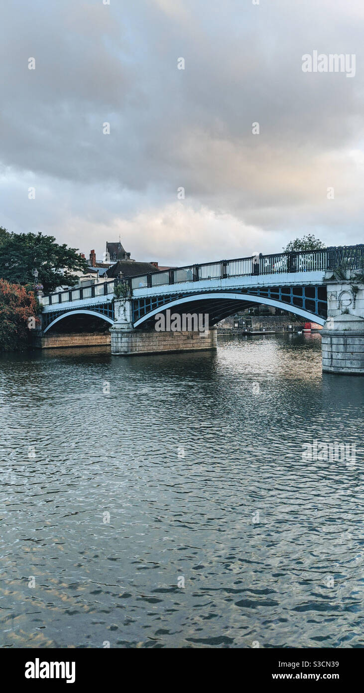 Pont de Richmond au-dessus de la tamise Banque D'Images