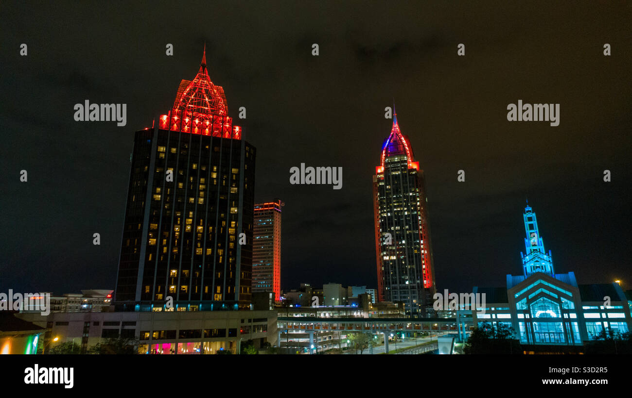 Downtown Mobile, Alabama la nuit - Image de stock capturée avec un smartphone