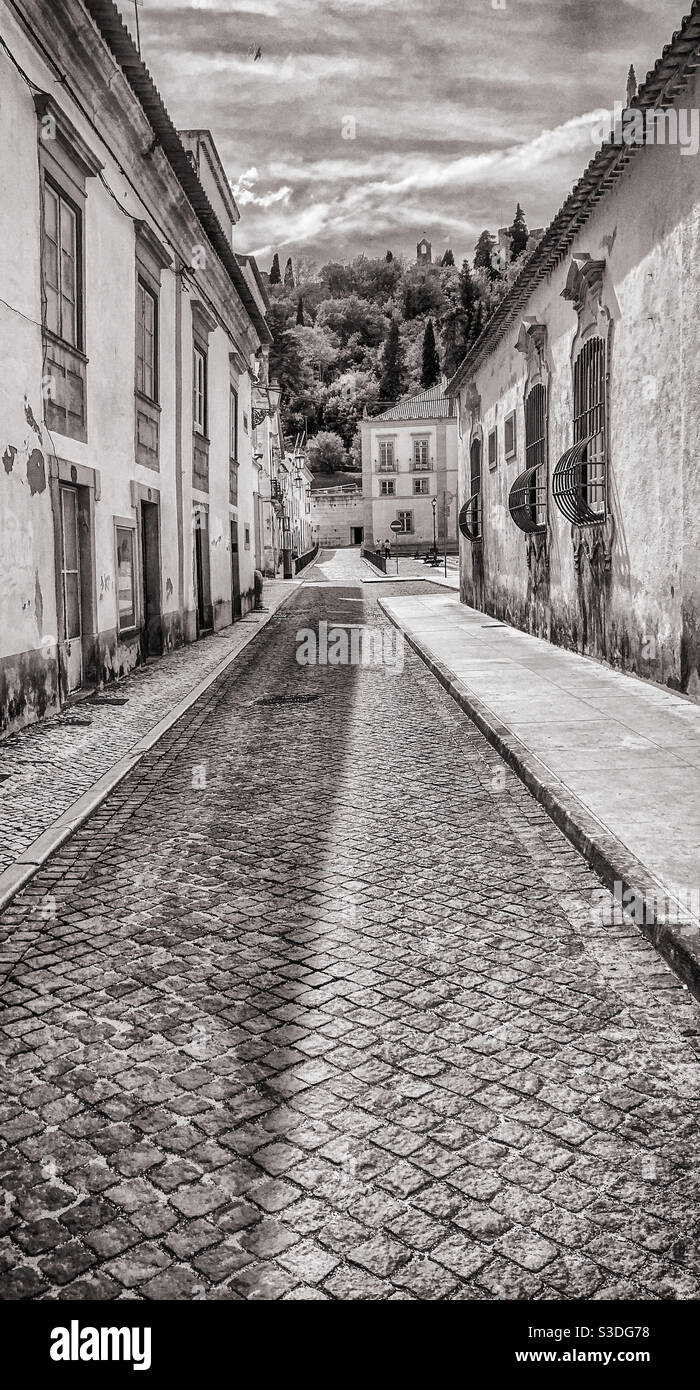 Rua São João, Tomar, Portugal - Image de stock capturée avec un smartphone