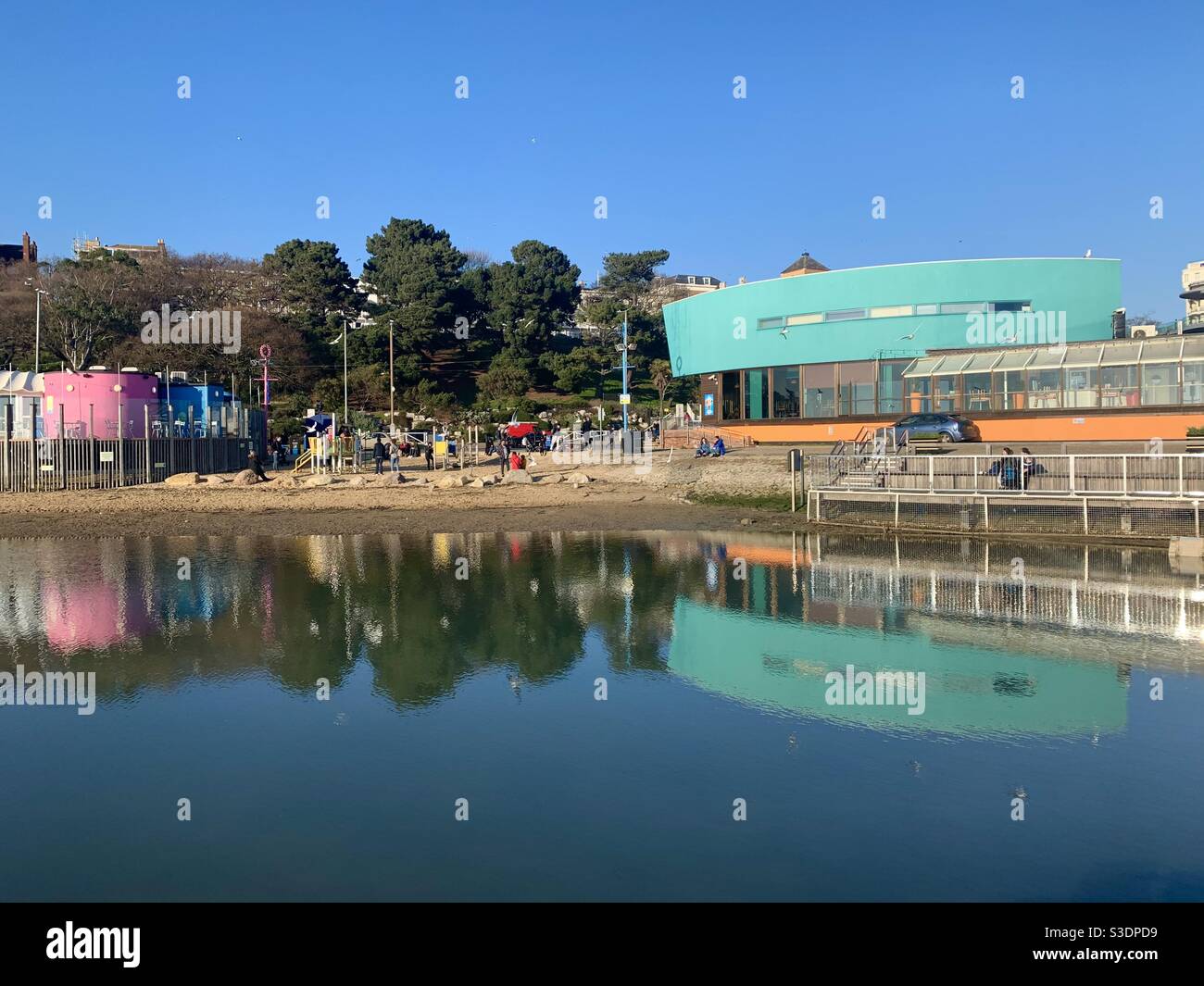 Réflexion de Southend trois coquillages lagon Banque D'Images