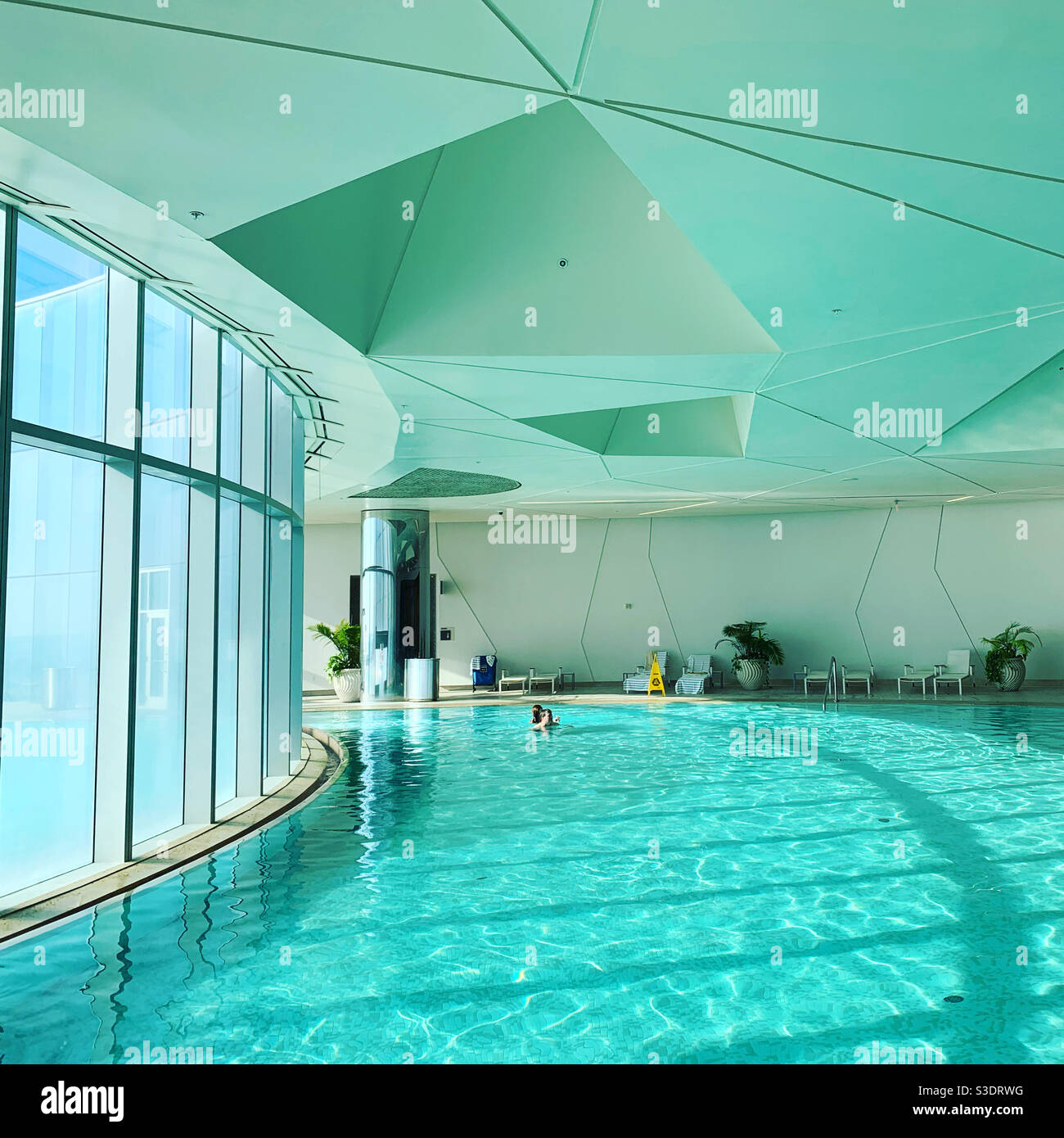 Octobre 2020. Dans la partie intérieure de la piscine intérieure/extérieure Eclipse, Ocean Casino Resort, Atlantic City, New Jersey, États-Unis Banque D'Images