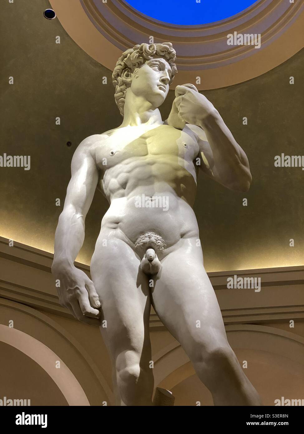 Réplique de la statue de David au Caesars Palace Las Vegas Nevada Novembre 2019 États-Unis - Image de stock capturée avec un smartphone