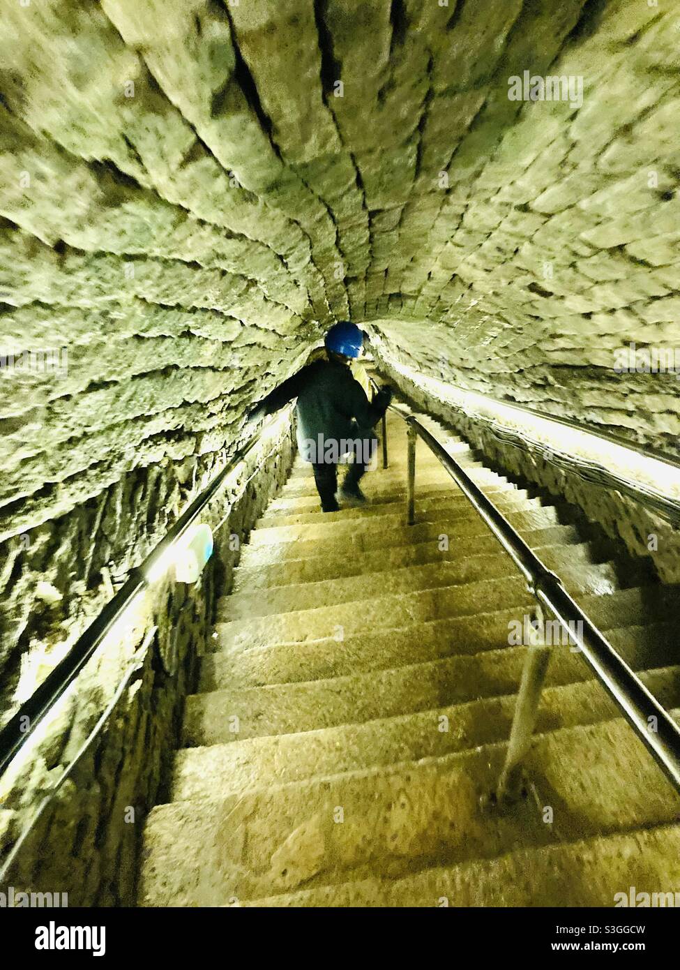 Vols de marches dans la caverne de Speedwell Castleton Banque D'Images