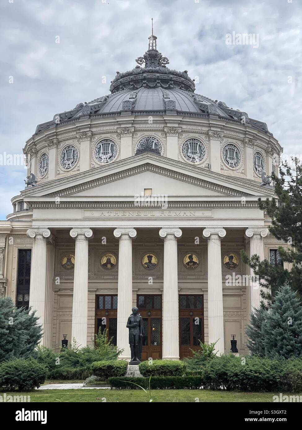L'Athenaeum roumain, salle de concert dans le centre de Bucarest, Roumanie Banque D'Images