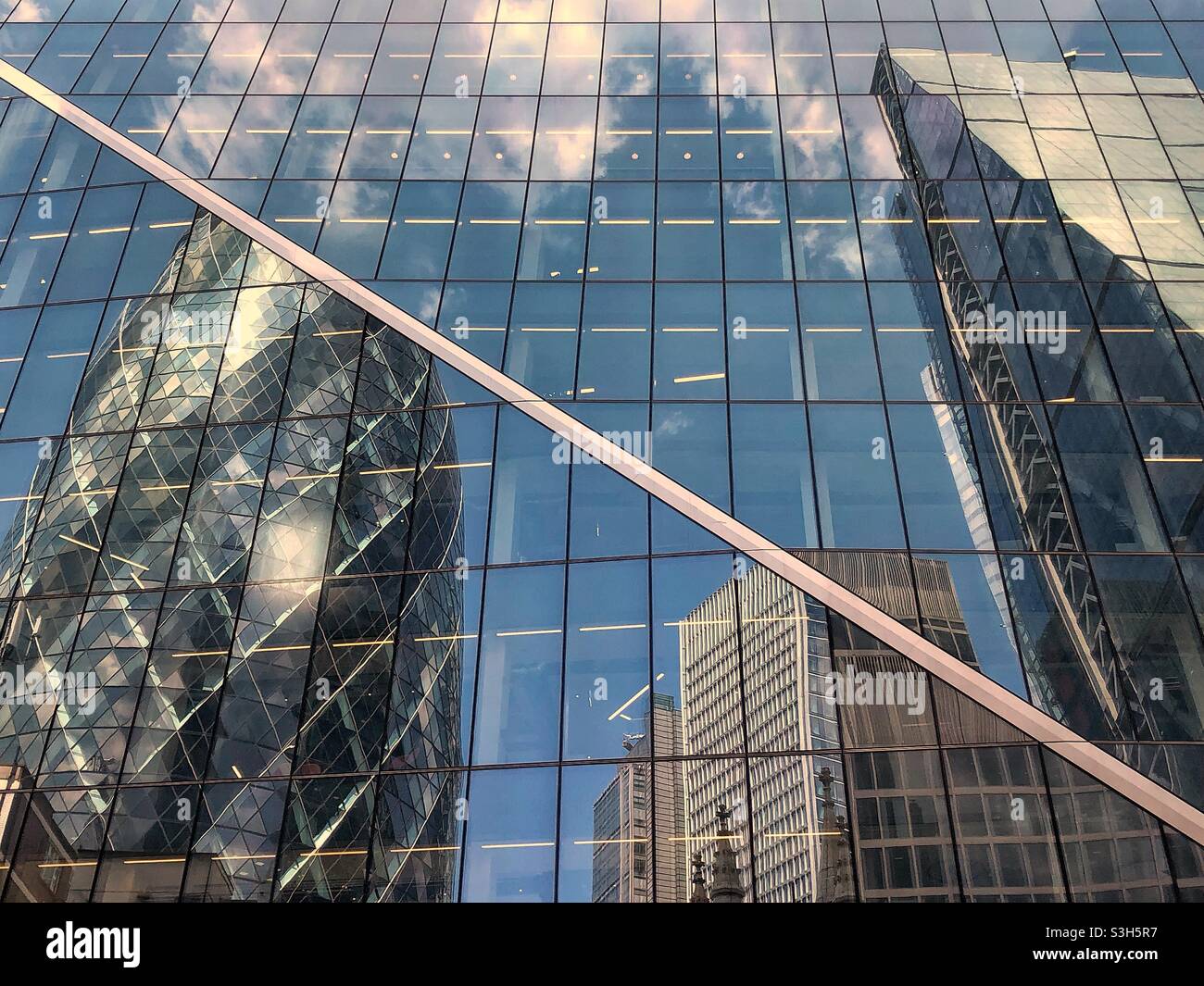 Londres City Reflection Banque D'Images