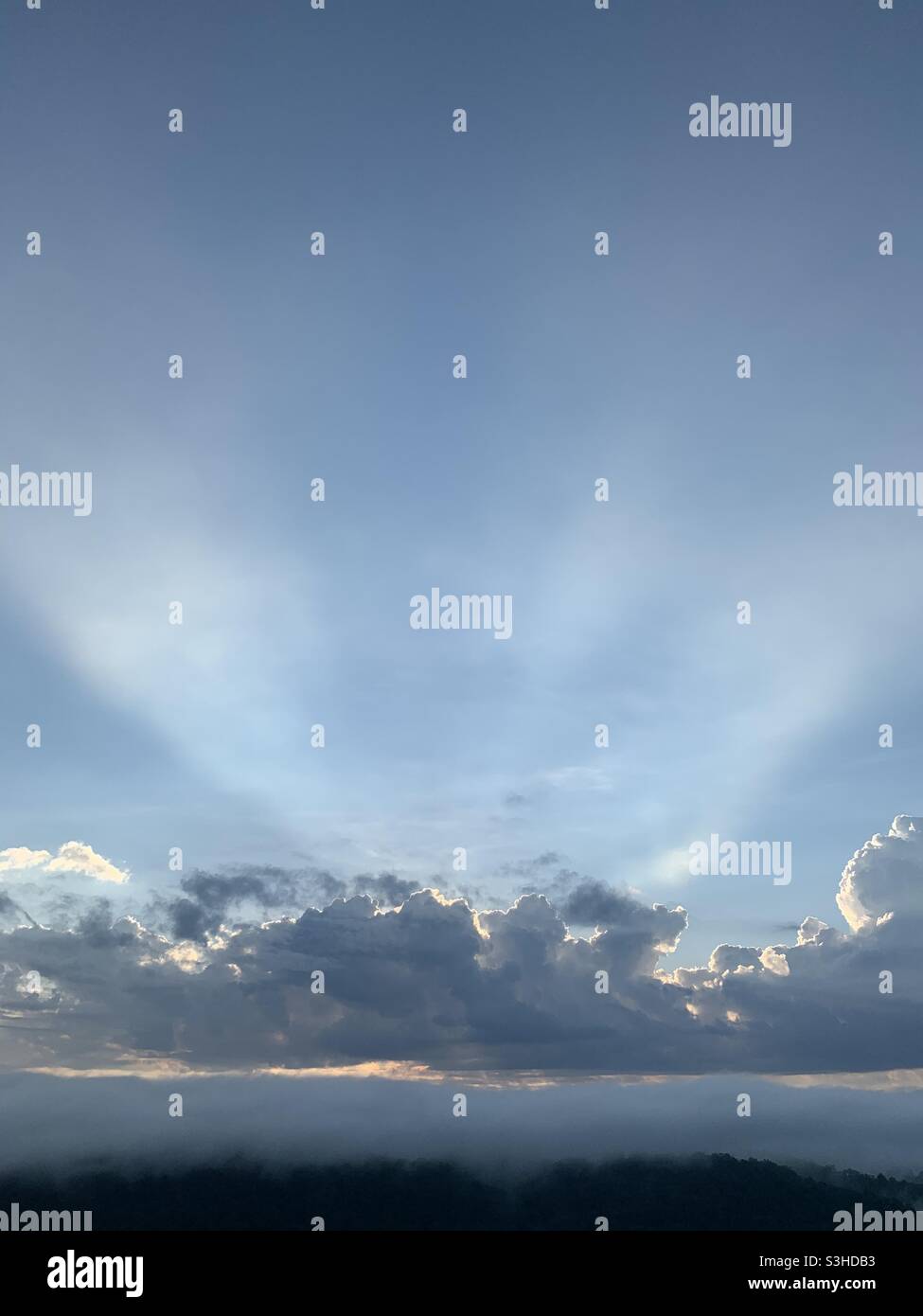 Dieu Dans Le Ciel Photo Stock Alamy