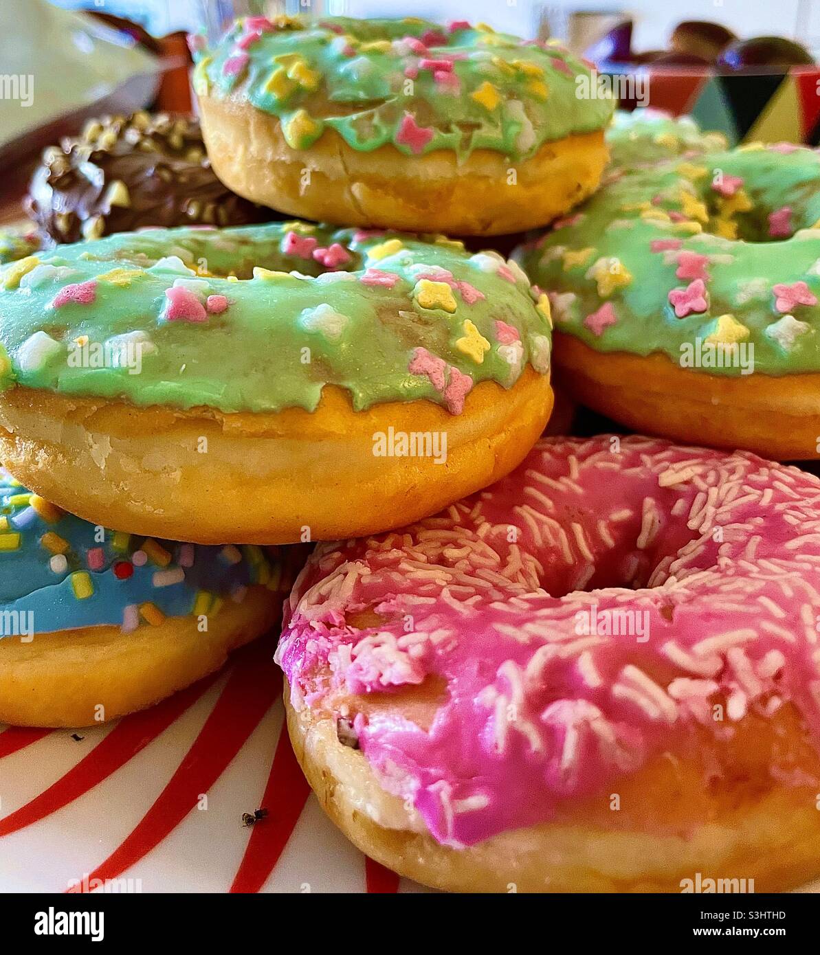 Beignets allemands colorés - Image de stock capturée avec un smartphone