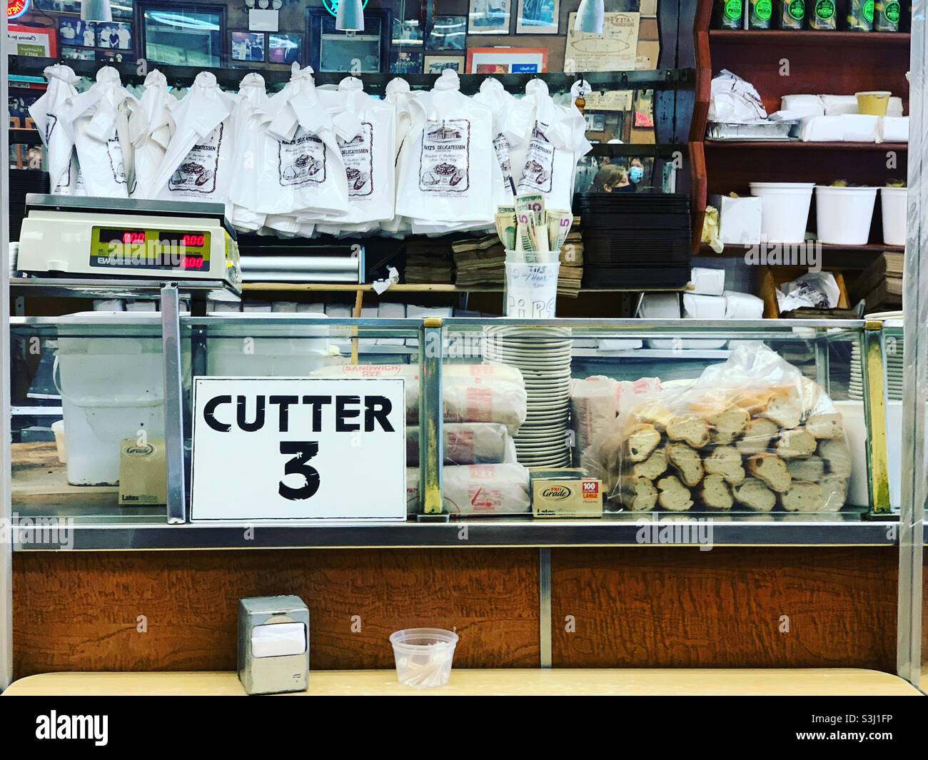 Août 2021, Katz’s Delicatessen, Lower East Side, Manhattan, New York, New York, États-Unis Banque D'Images
