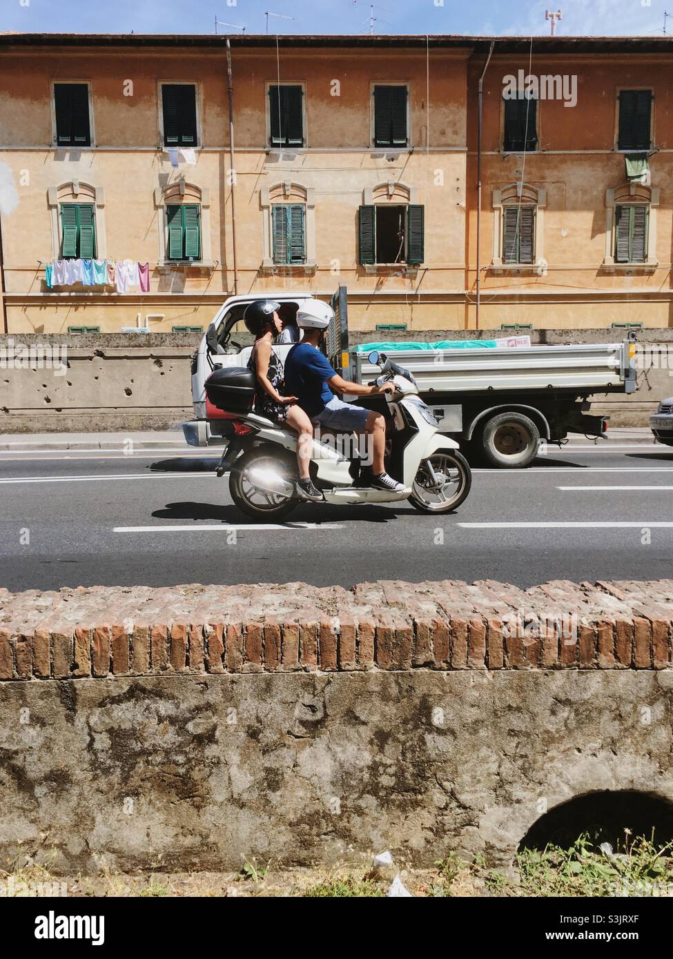 Les Italiens et leur scooter Banque D'Images