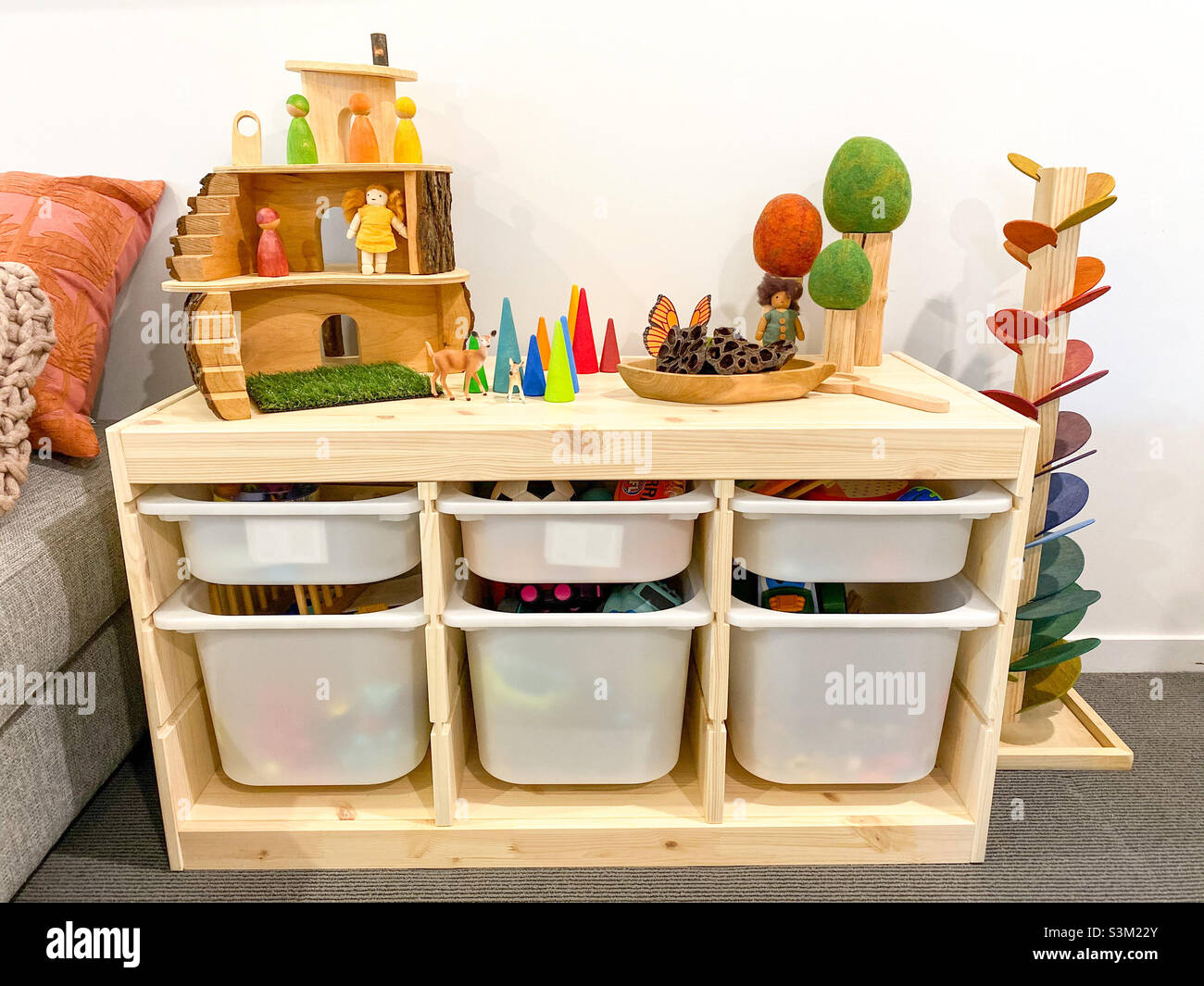 Rangement pour jouets IKEA Trofast Photo Stock - Alamy