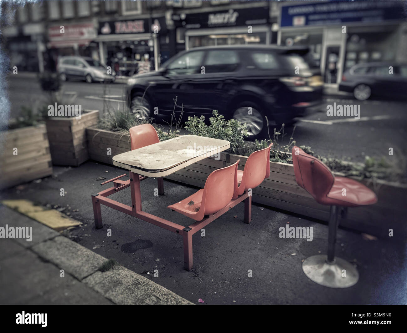 Repas à l'extérieur à Finchley, Londres Banque D'Images