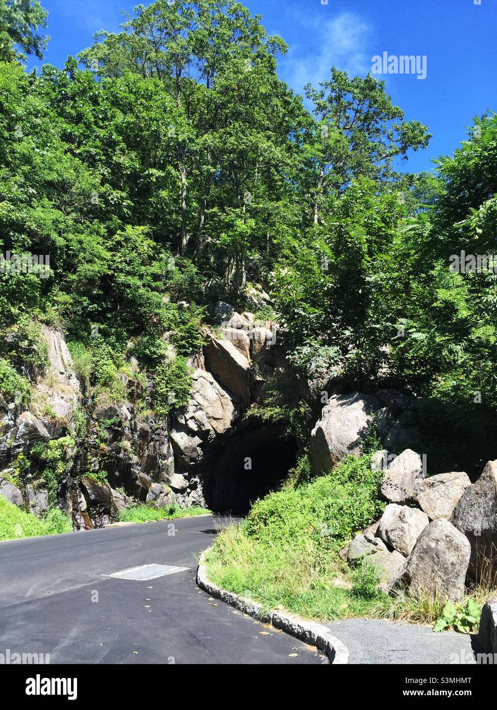 Marys Rock tunnel sur Skyline Drive dans Shenandoah National Park Virginia USA. Banque D'Images