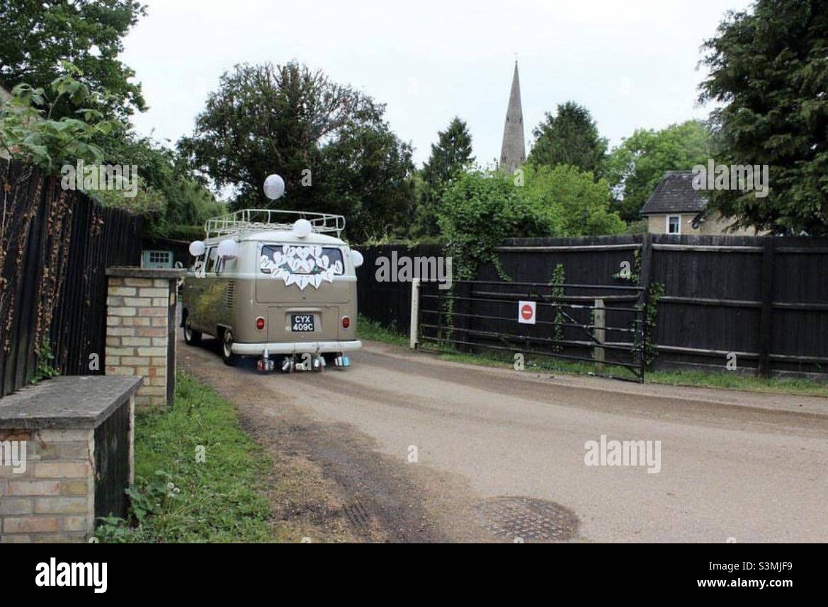Fourgonnette de mariage VW Split Screen vintage Banque D'Images
