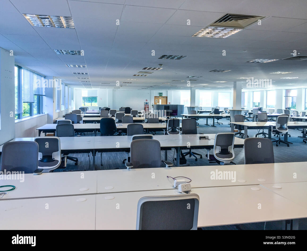 Bureaux et chaises Banque D'Images