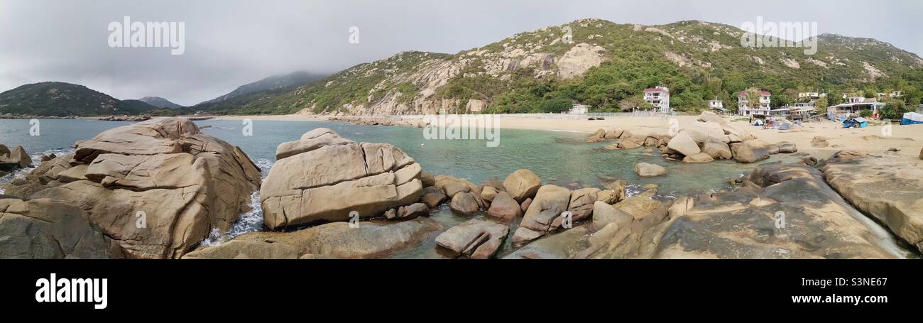 Vue panoramique sur la plage de Shek Pai WAN sur l'île de Lamma, Hong Kong. Banque D'Images