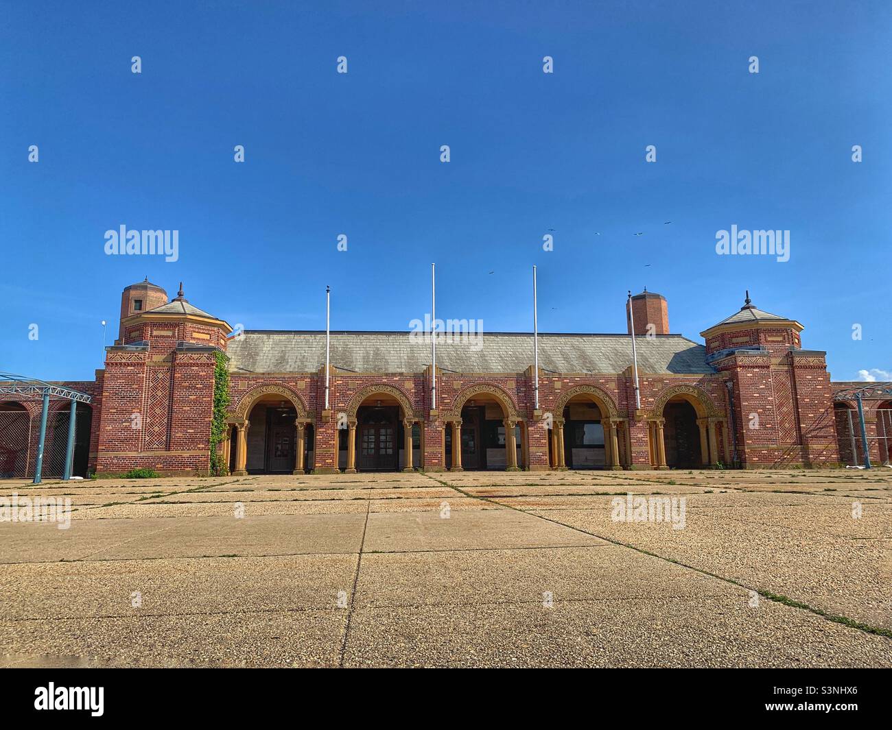 Salle de bains de Riis Park, Queens, New York - Image de stock capturée avec un smartphone