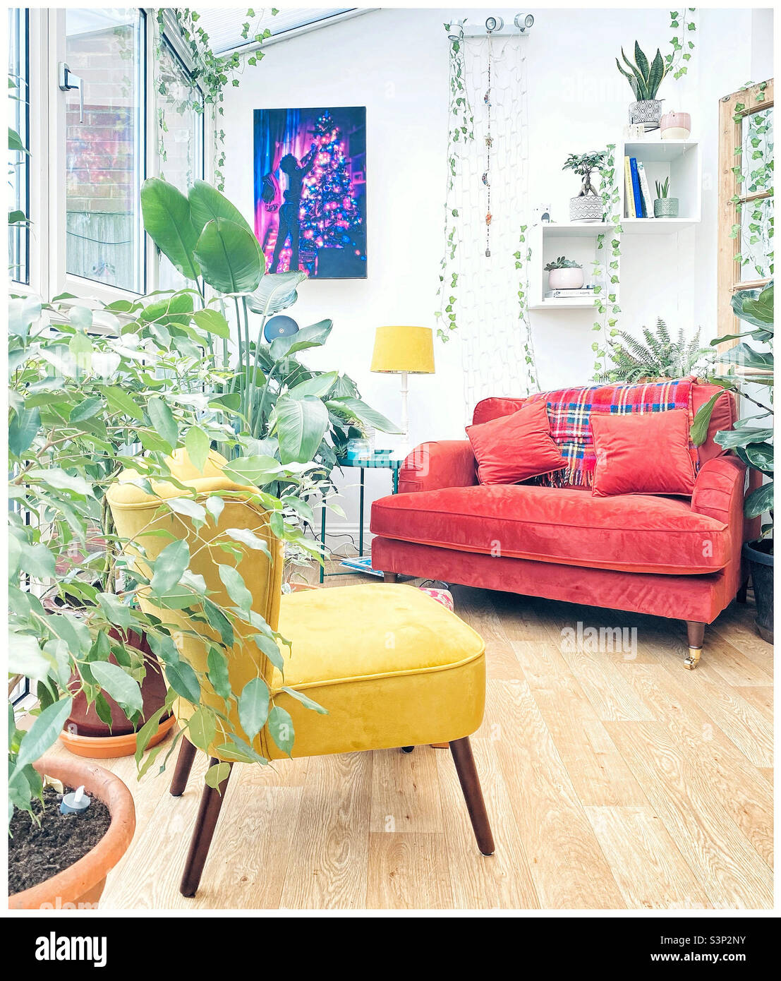 Ameublement intérieur moderne. - Image de stock capturée avec un smartphone