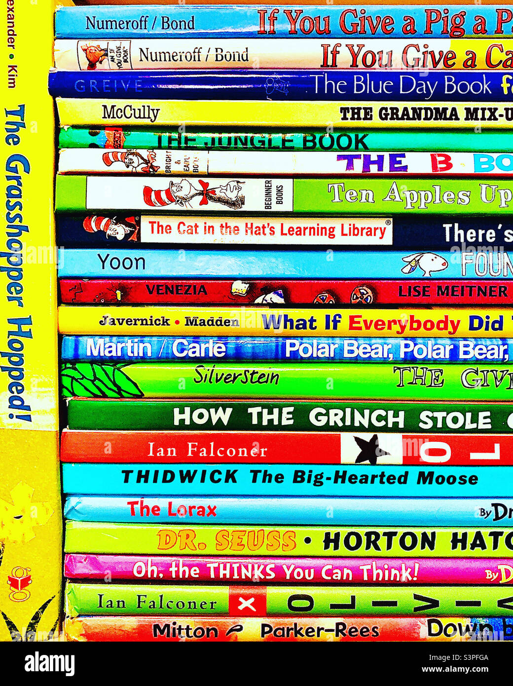 Pile colorée de livres populaires pour enfants Banque D'Images