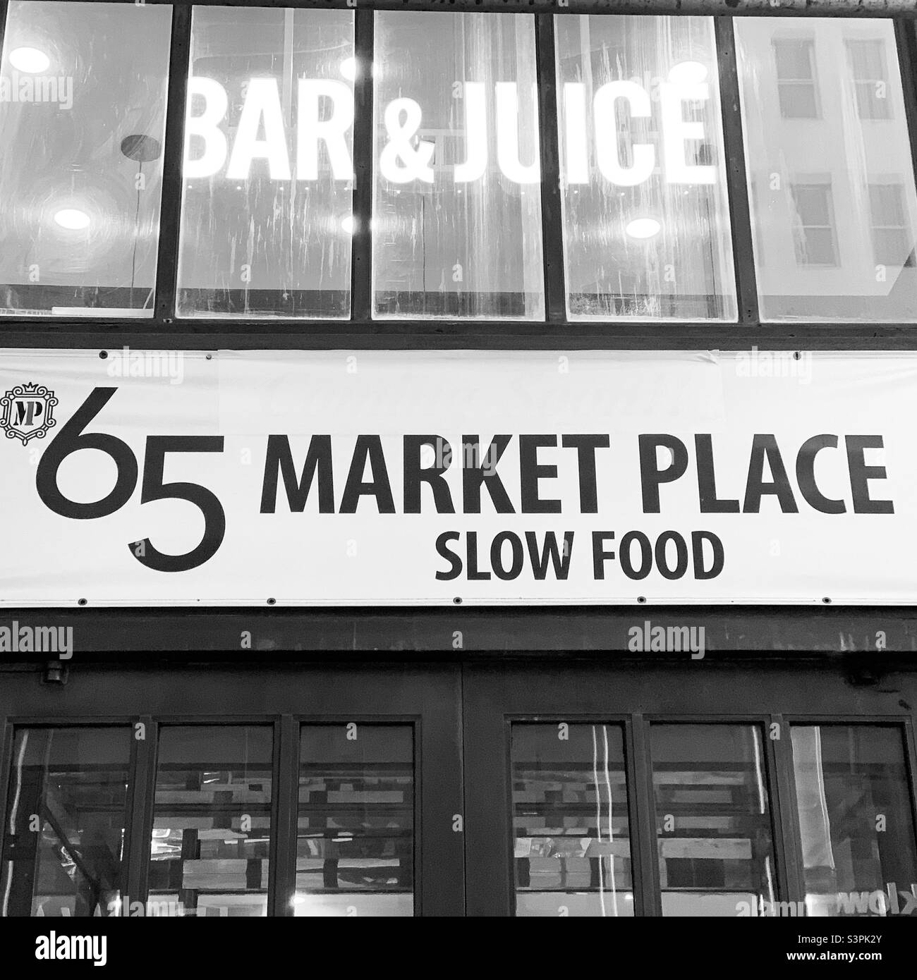 2021 décembre 65 Restaurant buffet Market place, quartier financier, Lower Manhattan, New York, New York, États-Unis Banque D'Images