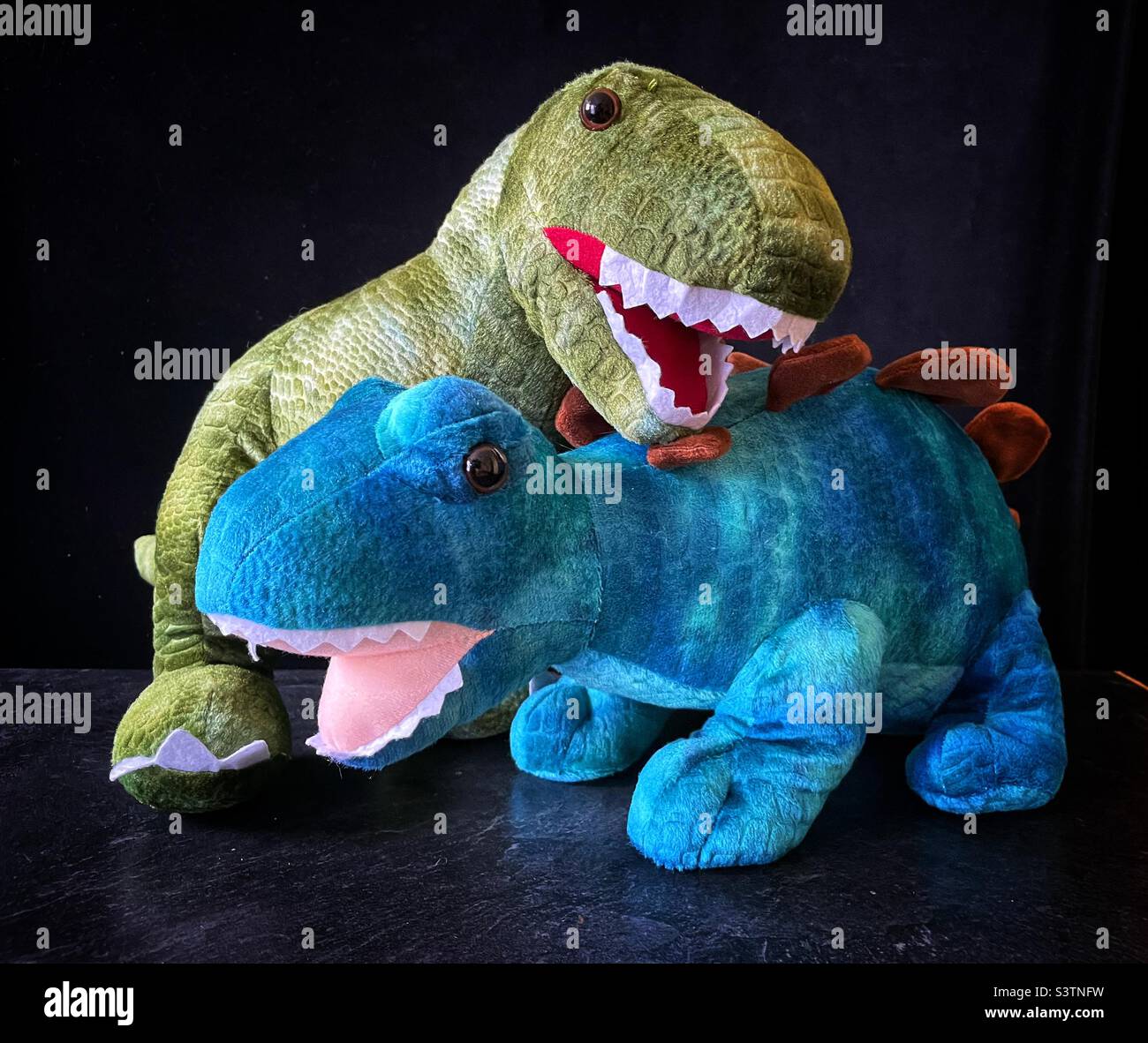 Dinosaure plus jouets. Banque D'Images