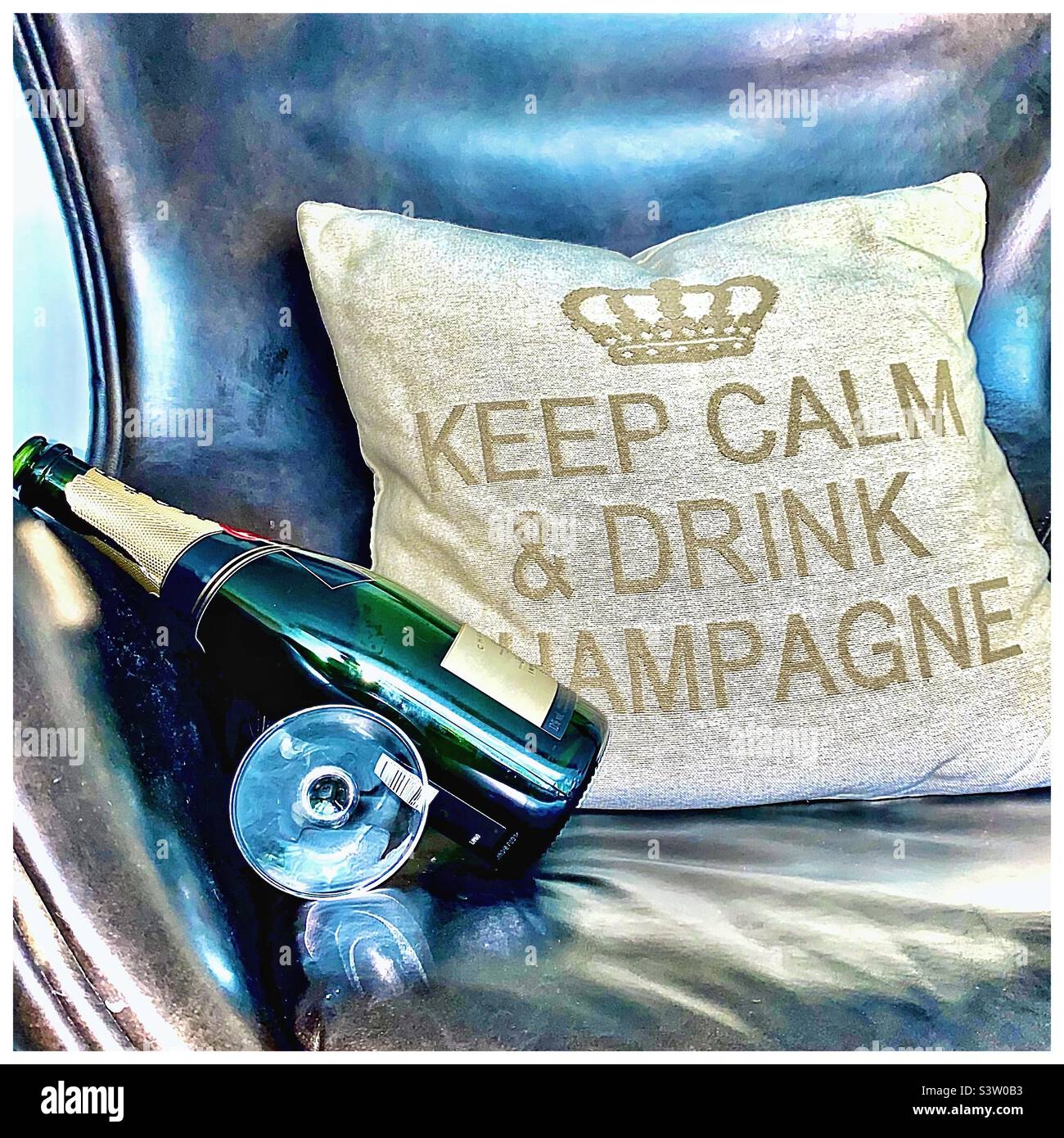 Restez calme et buvez du champagne ! Banque D'Images