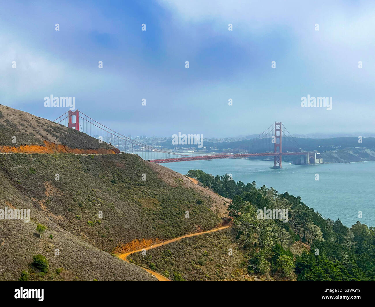 Le Golden Gate Bridge à San Francisco en Californie, États-Unis - Image de stock capturée avec un smartphone