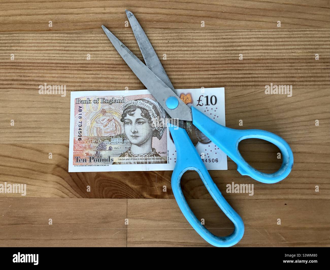 Image conceptuelle sur la réduction de budget Banque D'Images