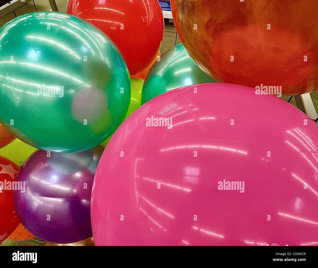 Bouncy balls Banque de photographies et d’images à haute résolution Alamy