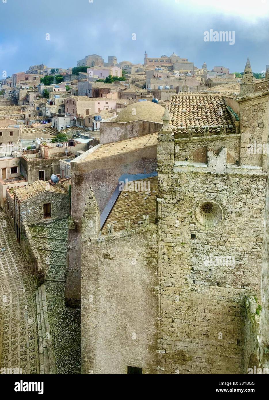 La ville médiévale d'Erice, Trapani, Sicile, Italie. Banque D'Images