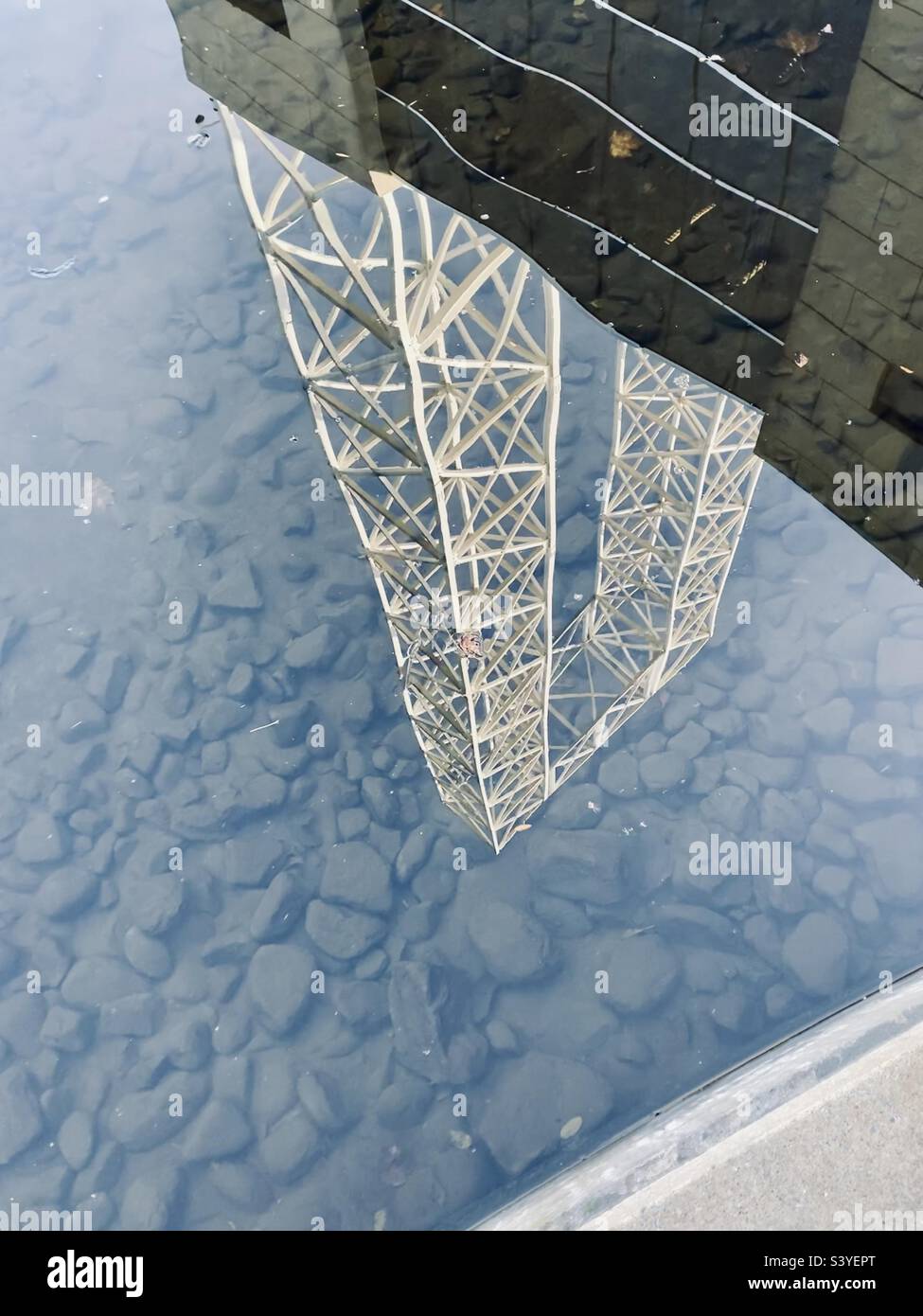 Reflet de la rivière de la porte du ciel. Banque D'Images