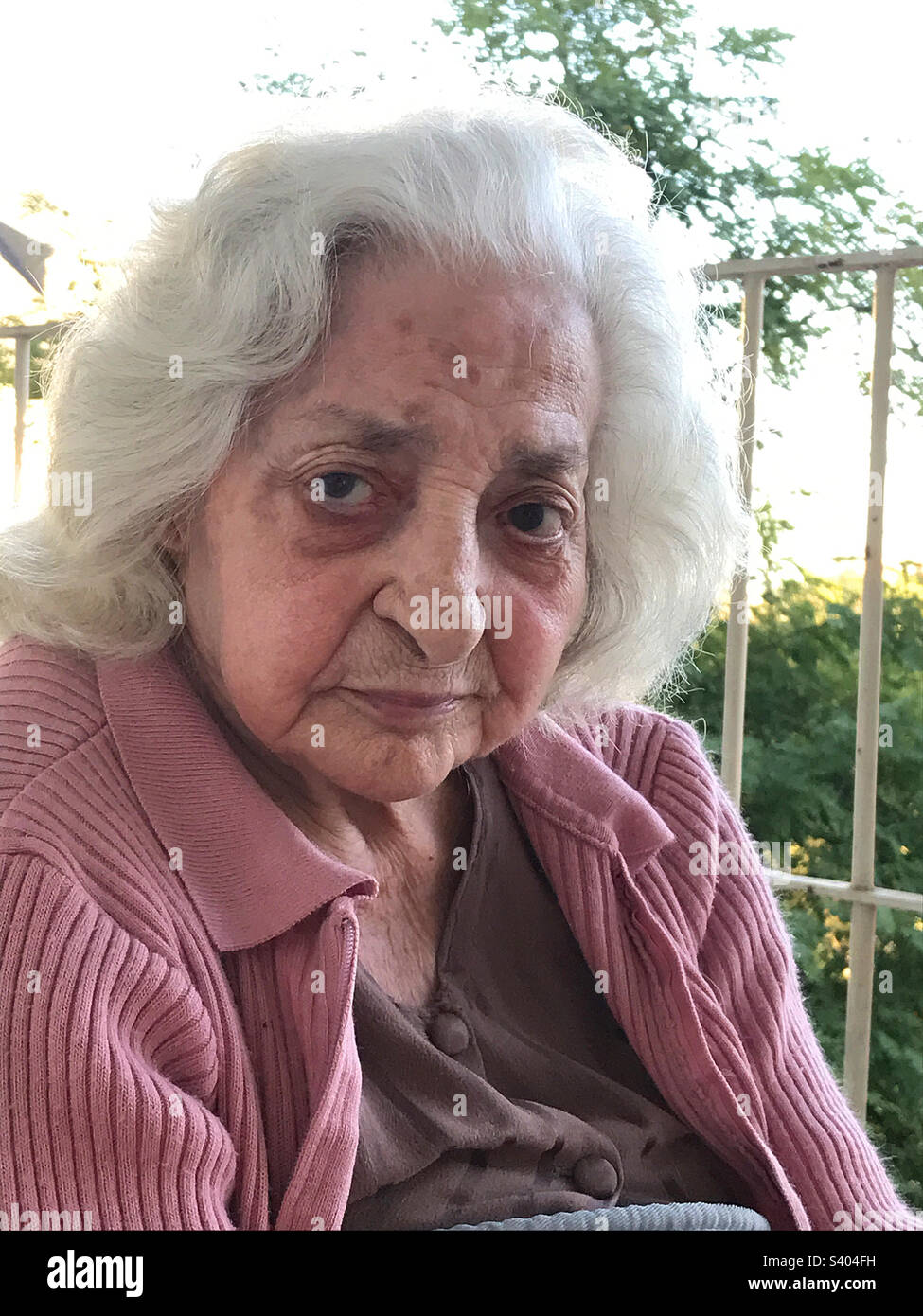 Vieille dame. - Image de stock capturée avec un smartphone